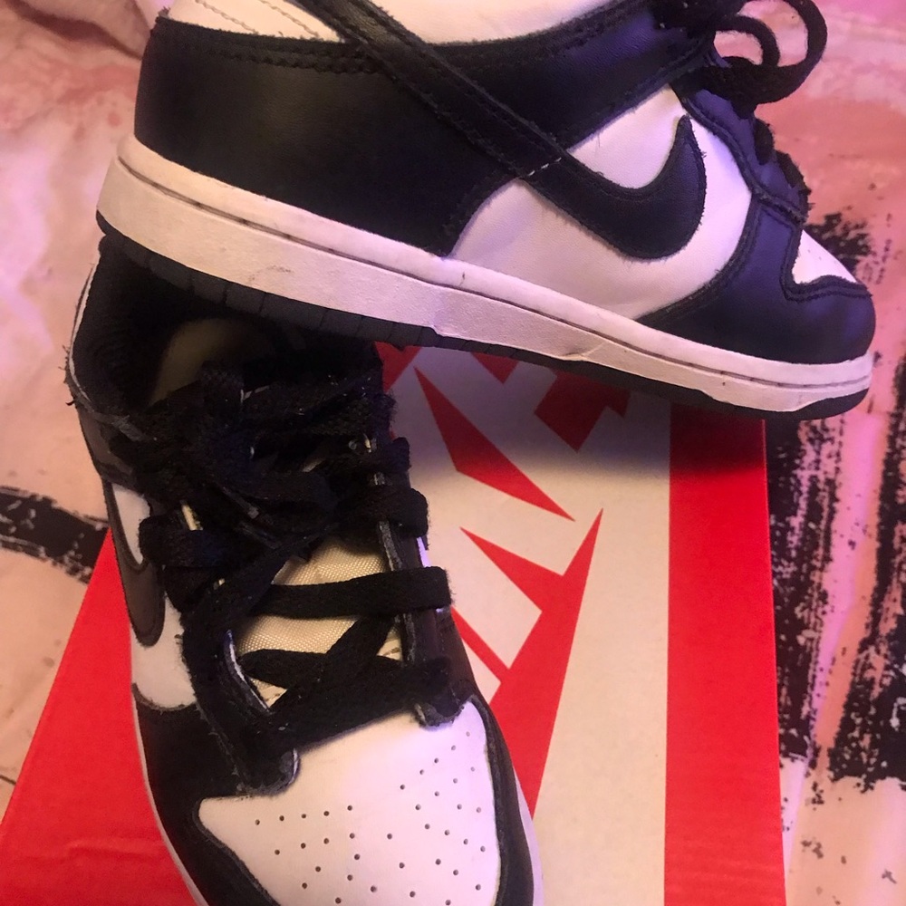 Nike Kids Black and White Sneakers